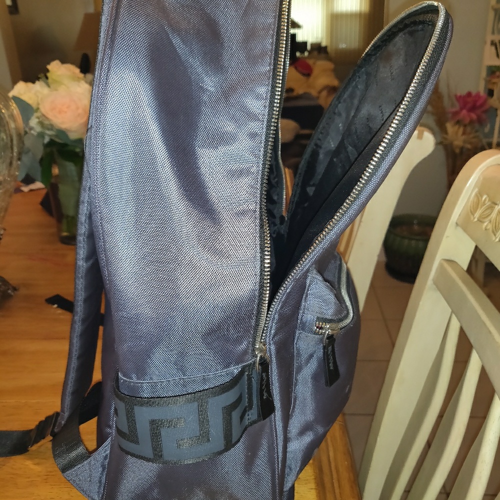 Versace backpack - Picture 4 of 4